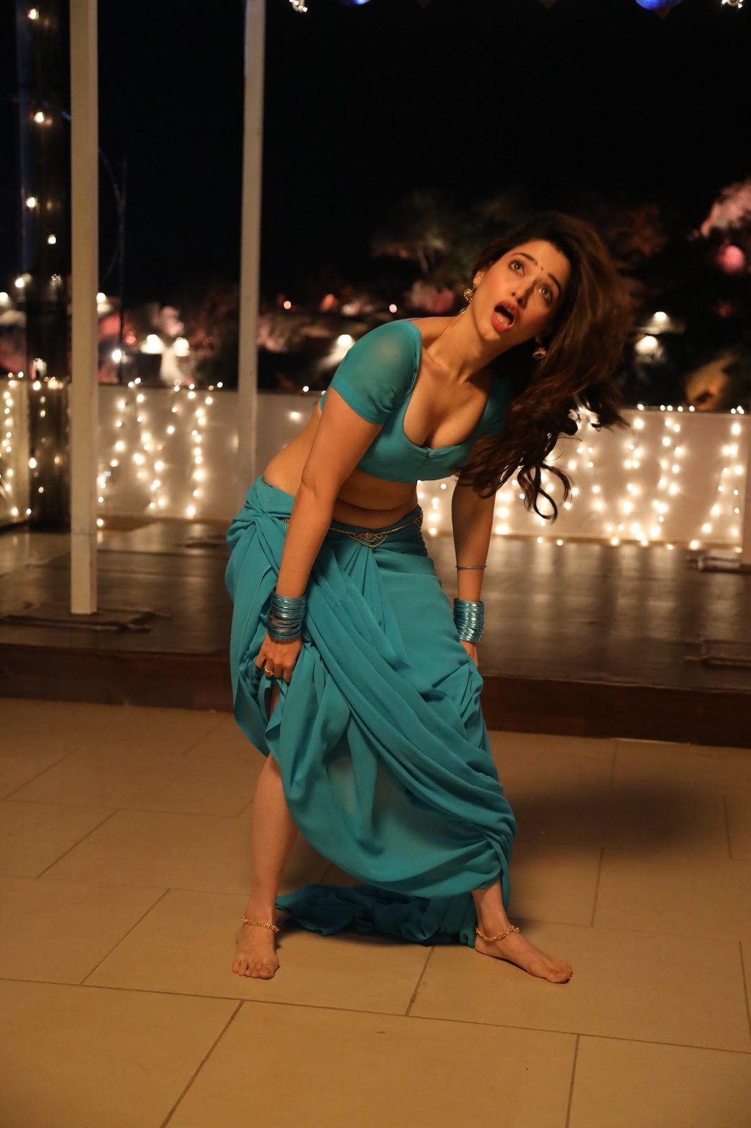 Actress Tamanna Hot Navel Show Photos Sexy Belly Pictures