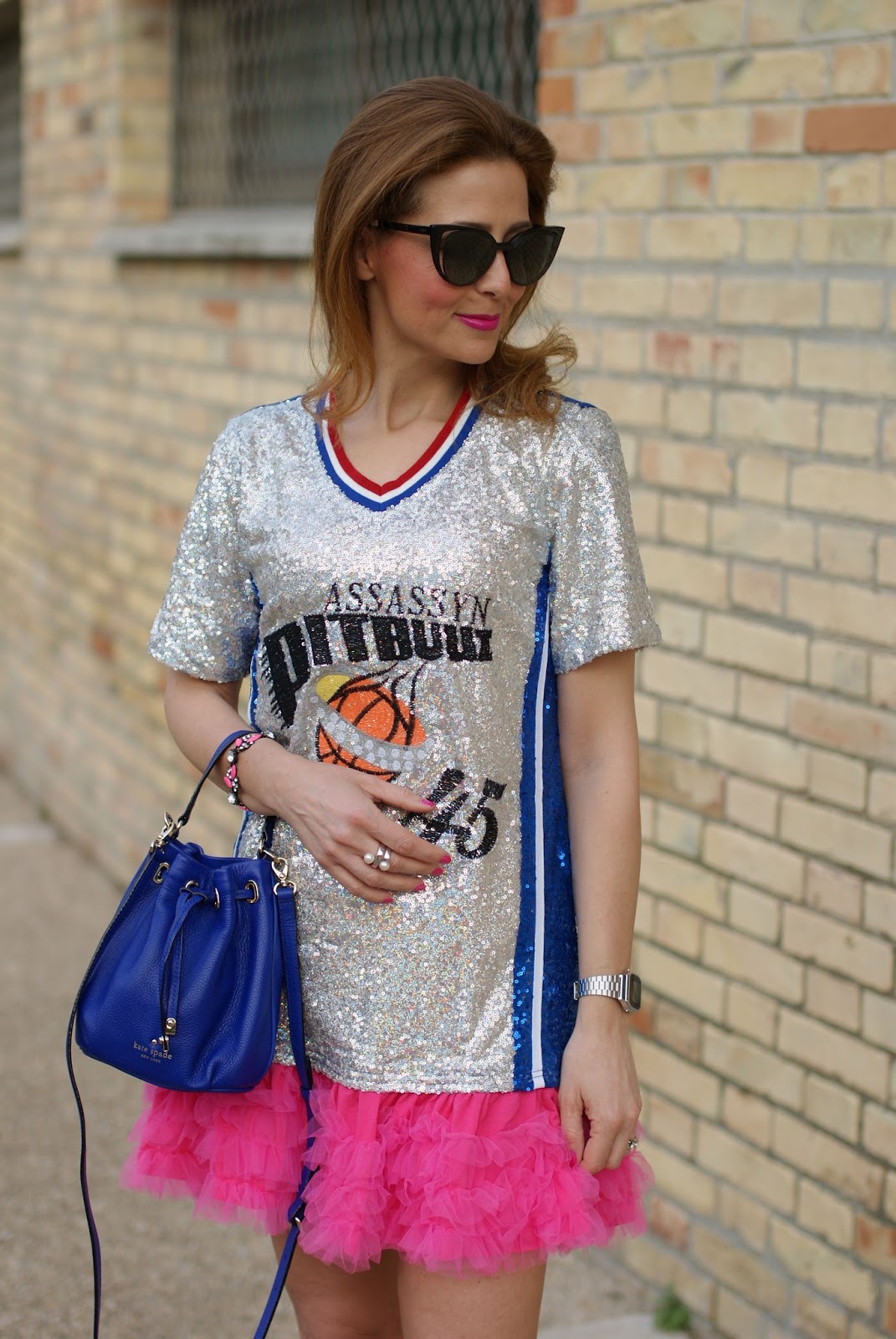 Fendi sunglasses, sequin dress and Kate Spade bucket  bag on Fashion and Cookies fashion blog, fashion blogger
