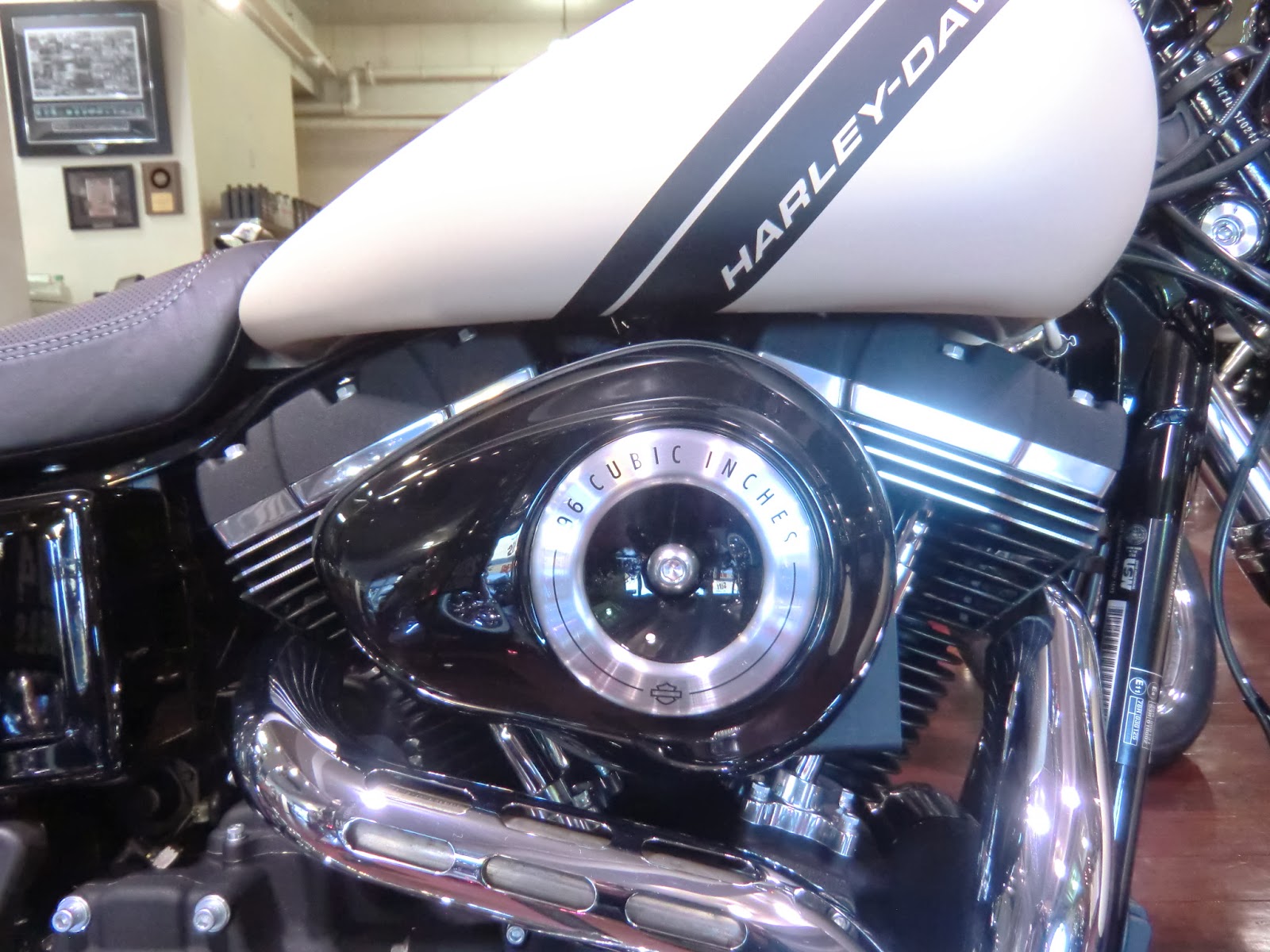HARLEY神戸 STAFF ブログ: !!新!! FXDF入荷しました!!