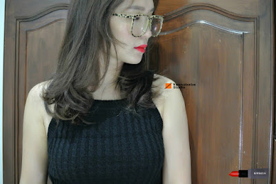 Stepheny Siew the Yesnobabe Blogger with G9Skin First Lipstick and Black Crop Top from Collinstreet.Co