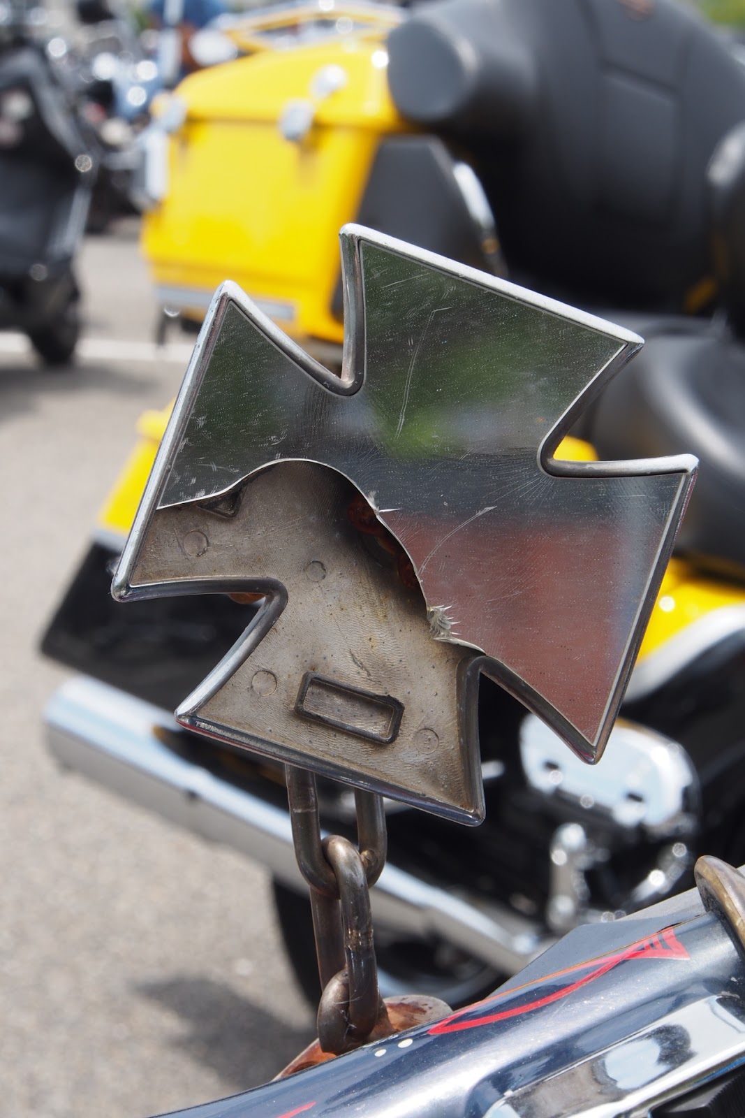 POM POMのThe Falling Feather ボンネット | flexisprint.my