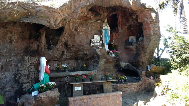 Gruta Nossa Senhora de Lourdes, em Itanhaem. Turismo ecológico e cultural
