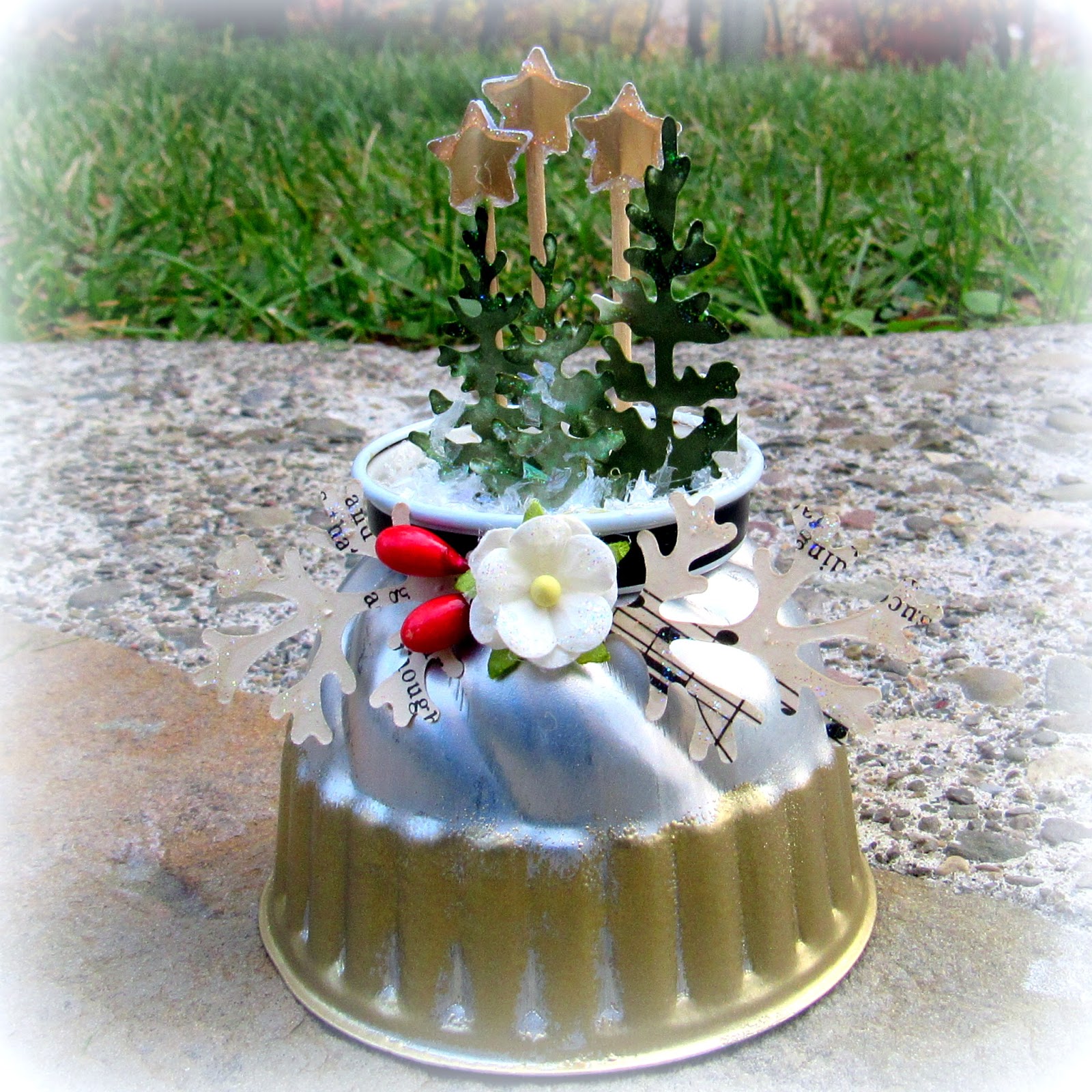 Mitralee The First Jello Mold of Christmas for the Funkie Junkie Challenge