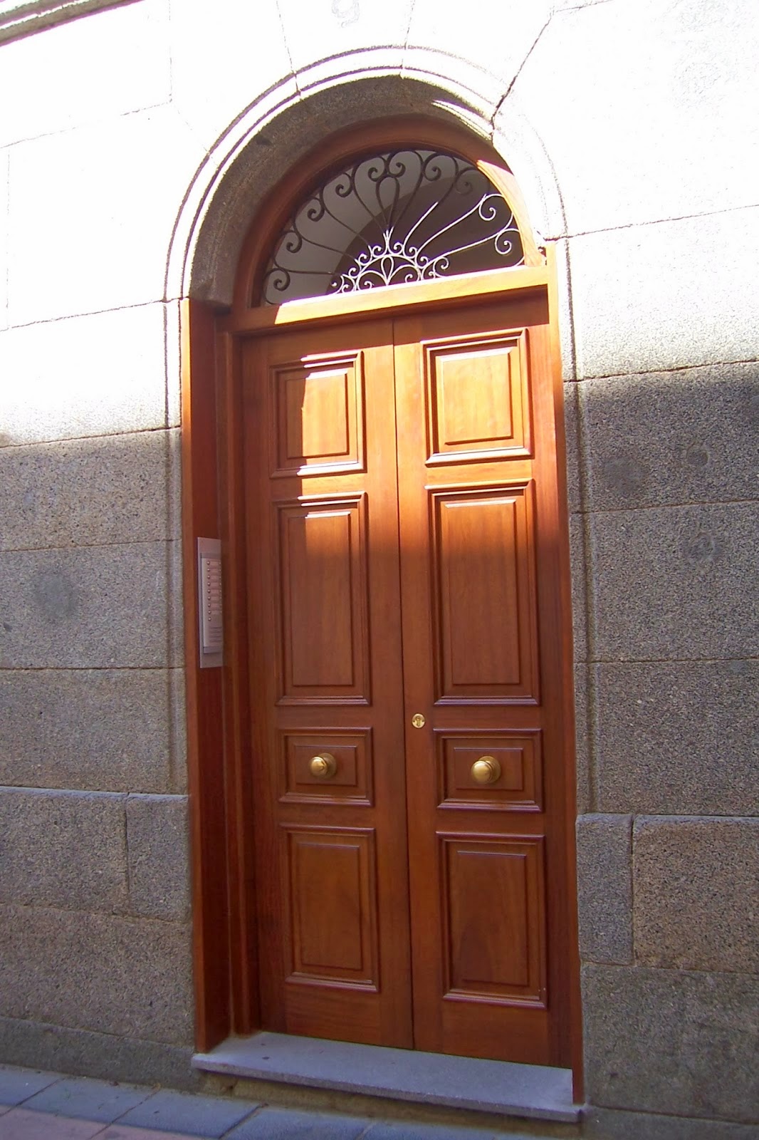 Marta DecoYcina: PUERTAS DE ENTRADA