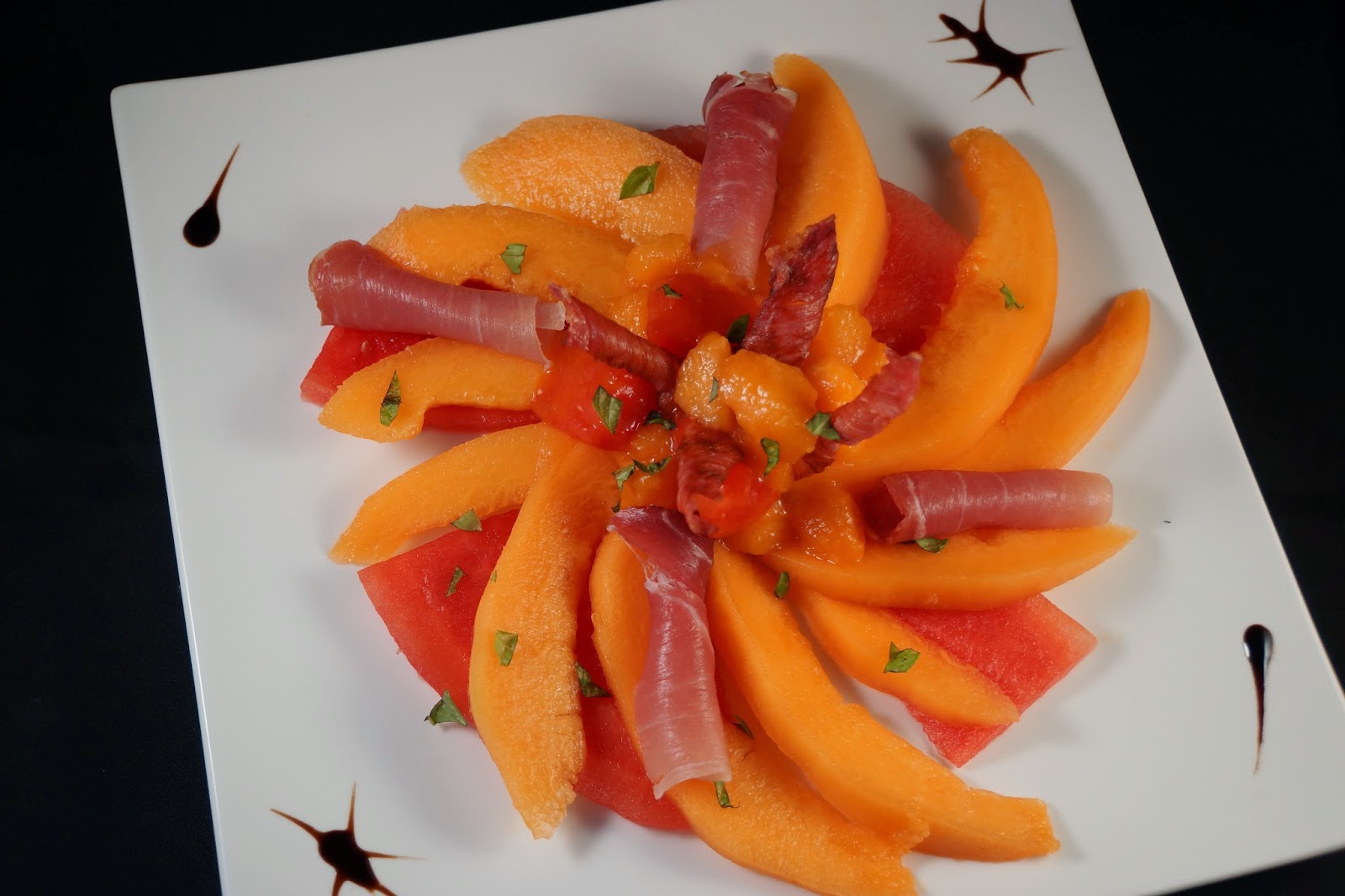 Duo chaud-froid de melon, pastèque et jambon cru