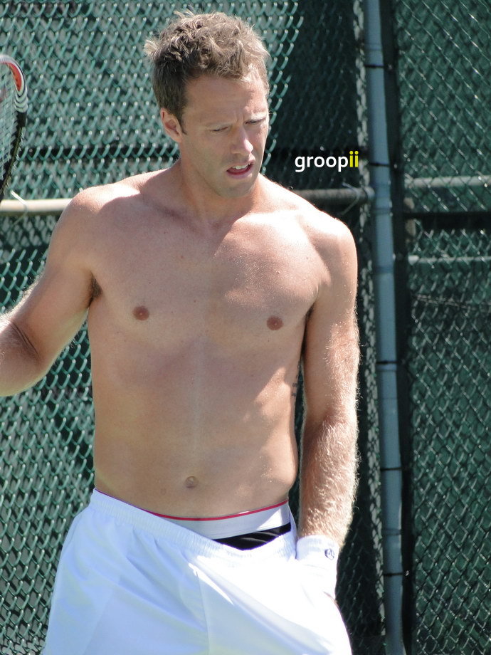 Robert Lindstedt Shirtless at Cincinnati Open 2010 Shirtless Men at