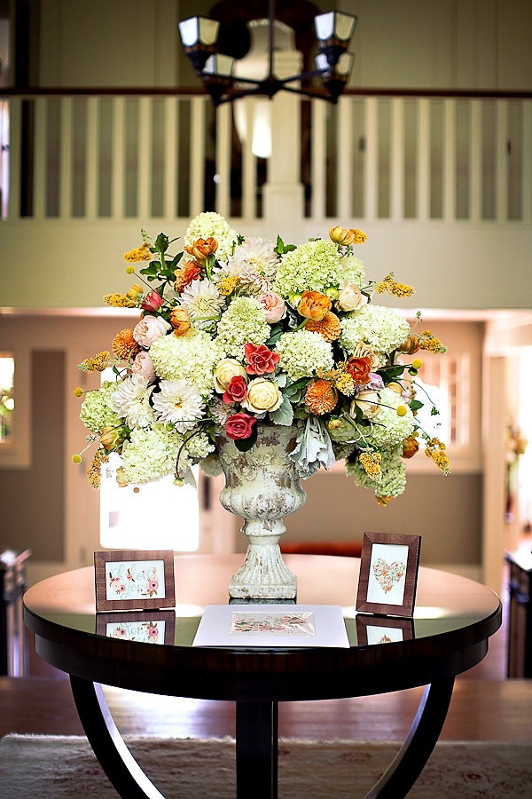 New Home Interior Design Foyer Flower Arrangement