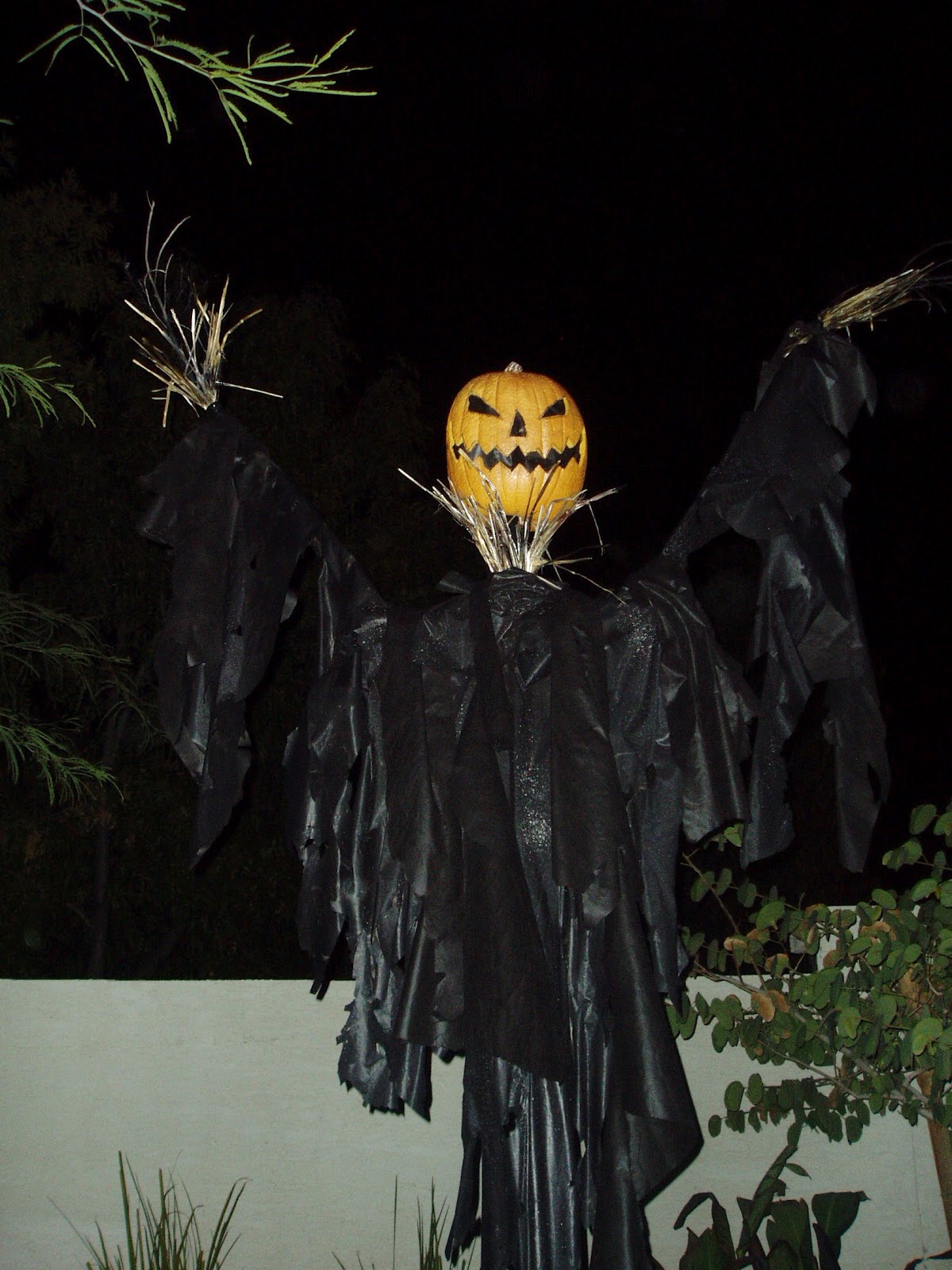 102 Wicked Things To Do 31 Scarecrow