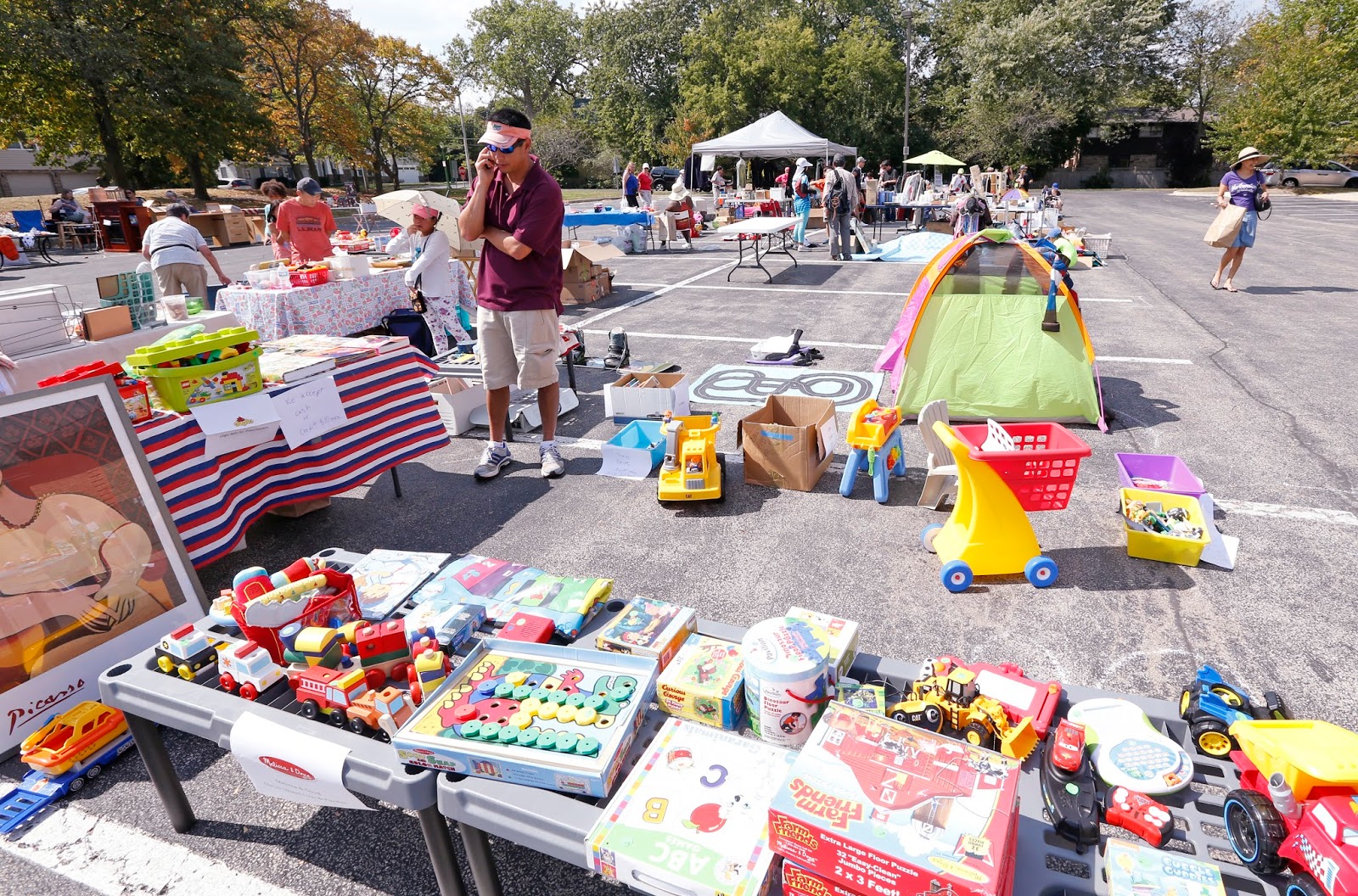 Mark Kodiak Ukena Wilmette Park District 4th Annual Community Garage Sale