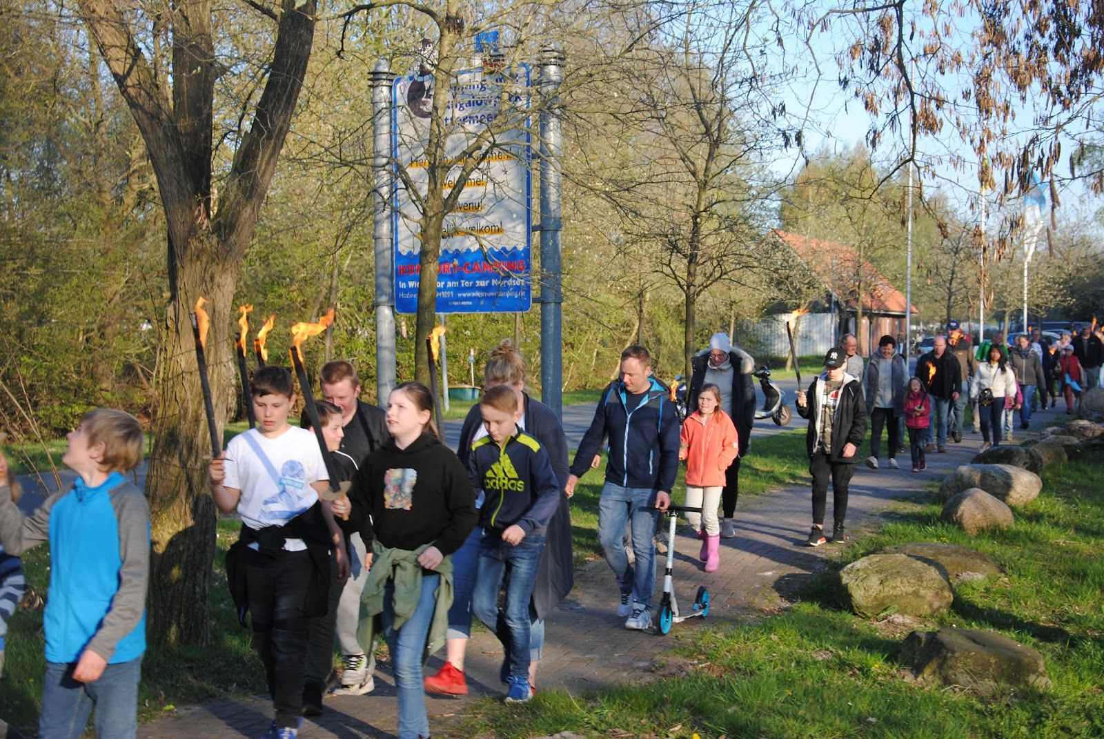 Wenn Der Weihnachtsbaum Zum Letzten Mal Erstrahlt Gescherblog
