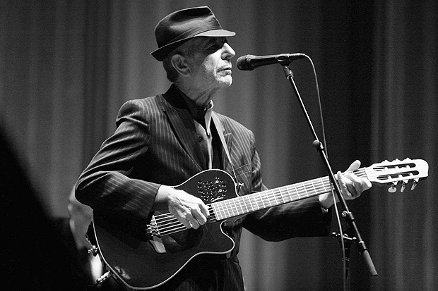 Leonard Cohen morre aos 82