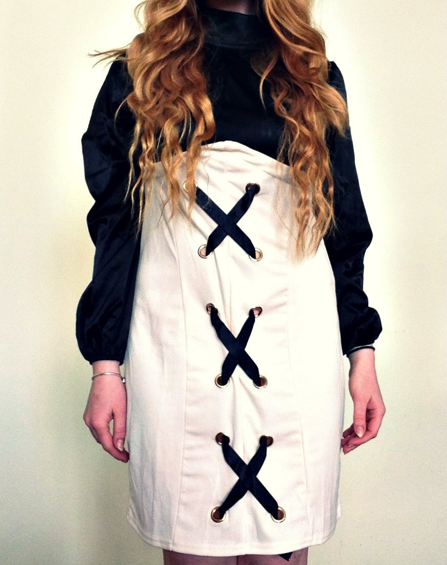 WIĄZANA SUKIENKA / CROSS STRAP DRESS