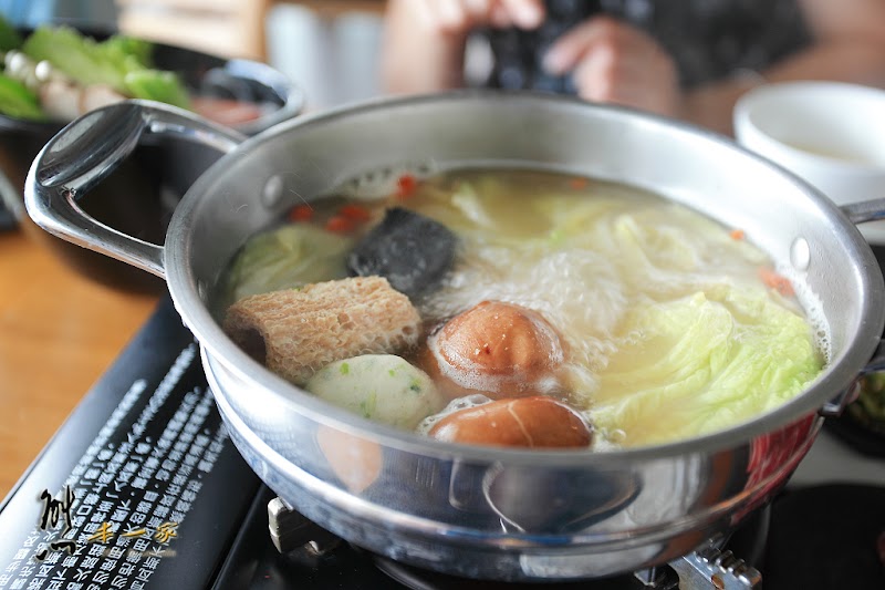 雲林古坑美食|華山觀止虫二行館
