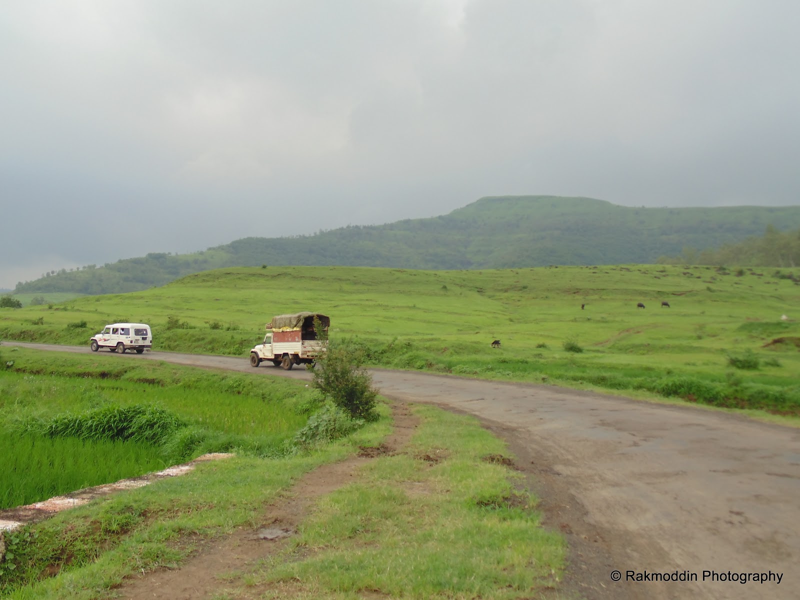 Monsoon bike ride to Madhe Ghat