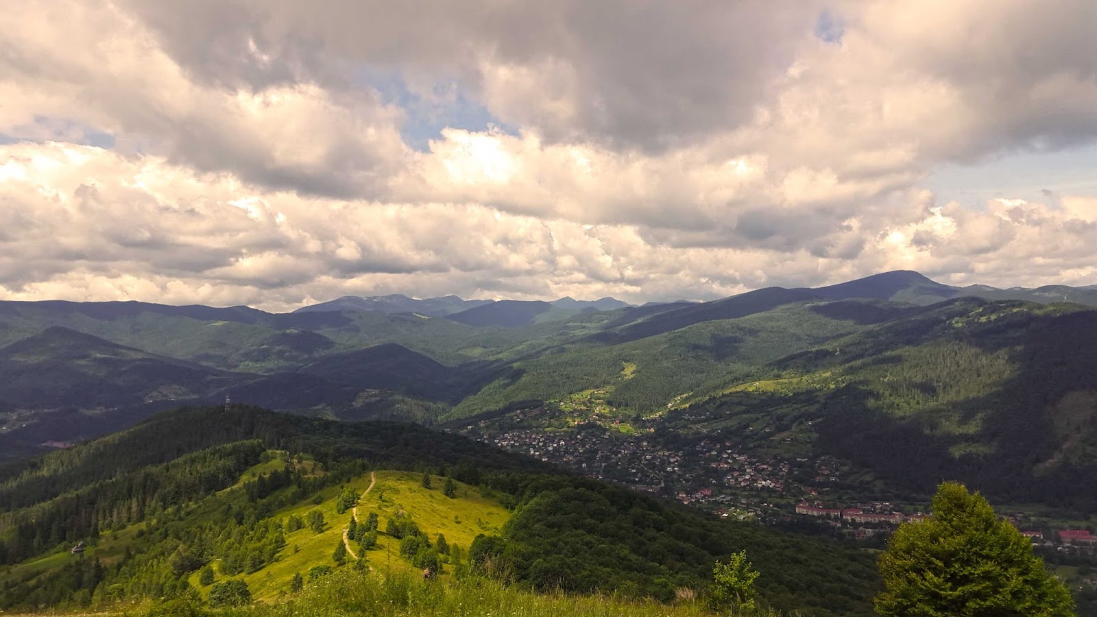 горы апусени в румынии. гора молдовяну в румынии. горы от пиренеев до карпат. горная система карпаты. горная система карпаты.