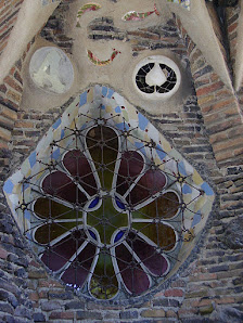 Cripta Gaudí (Patrimoni de l'Unesco des del 05)