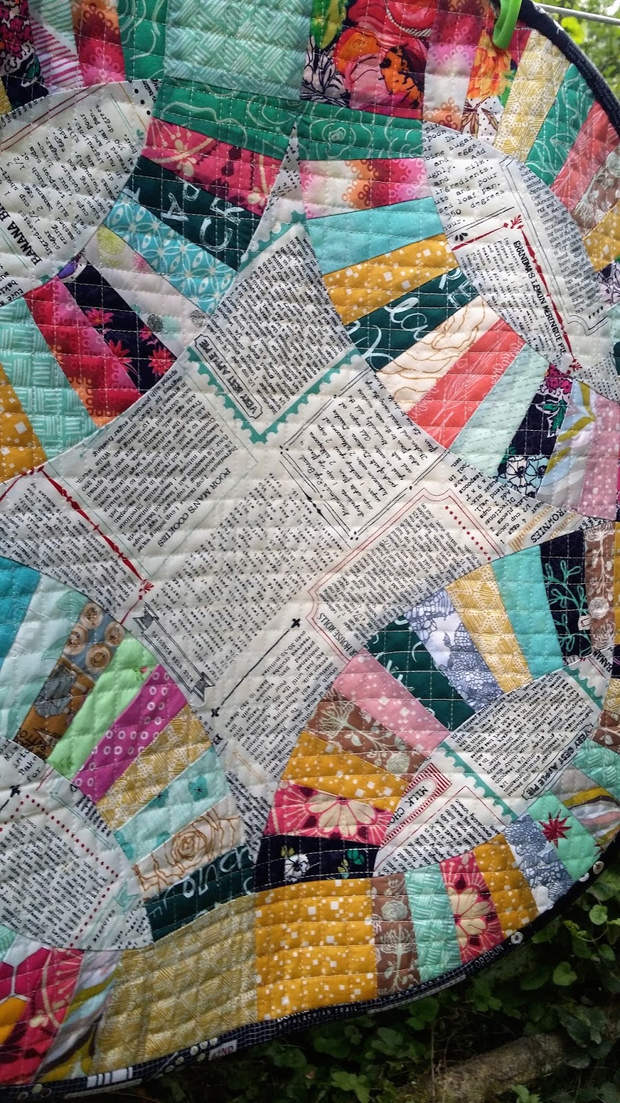 Mini Wedding Ring Quilt - Modern Wedding Ring Mini Quilt Collette Howie mini wedding ring quilt modern wedding ring mini quilt collette howie