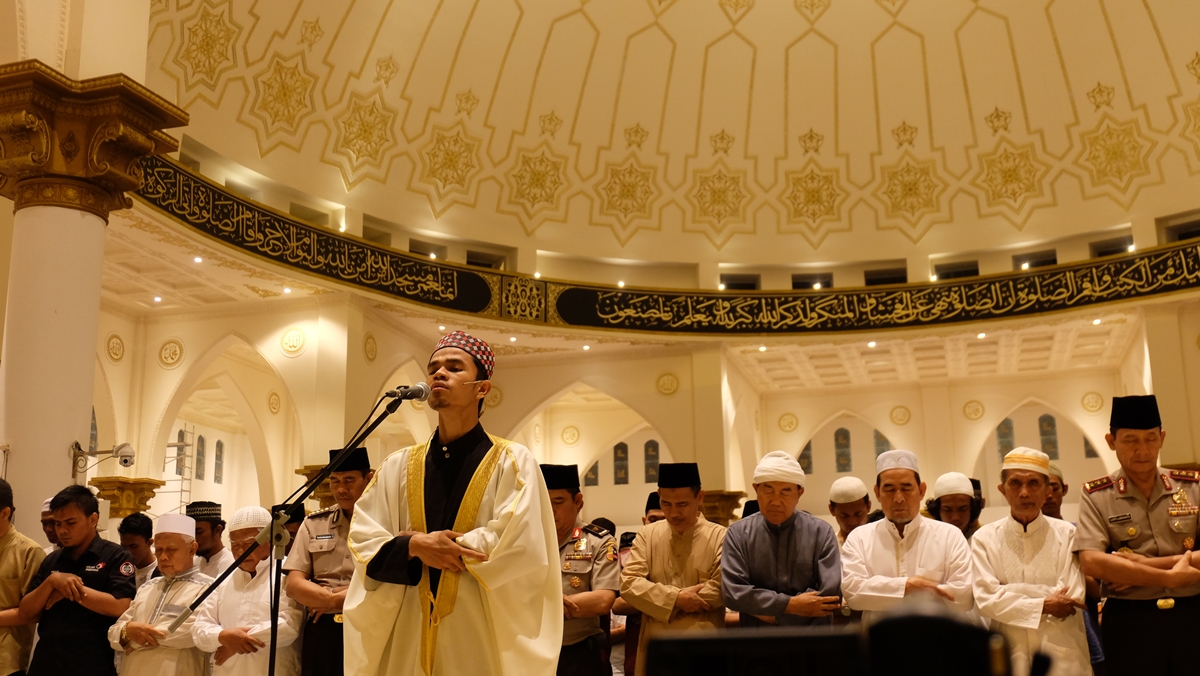 Inilah 10 Syarat Jadi Imam Shalat, Syarat ke-9 Sering Dilupakan
