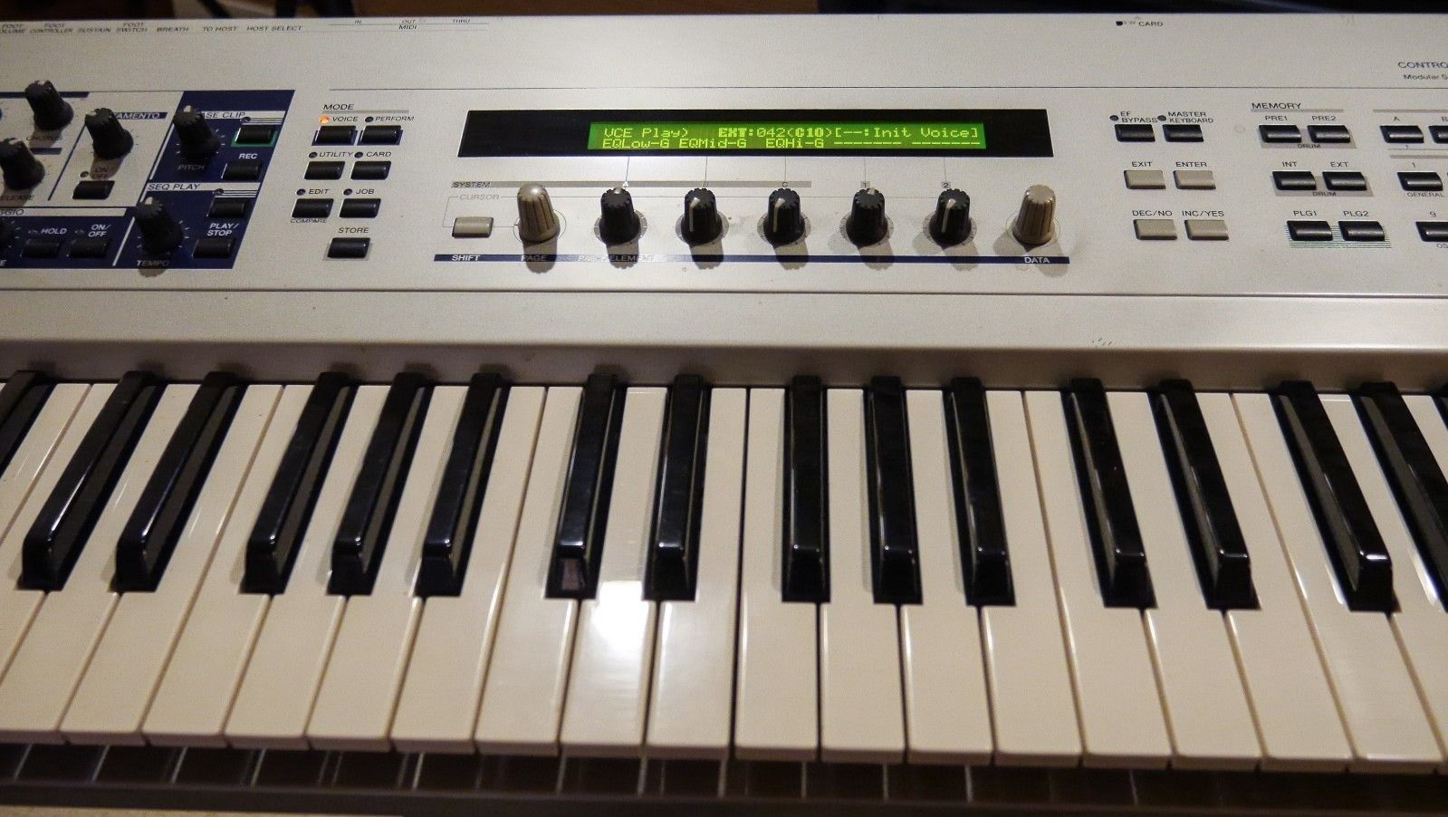 MATRIXSYNTH: Yamaha CS6x Keyboard Synth