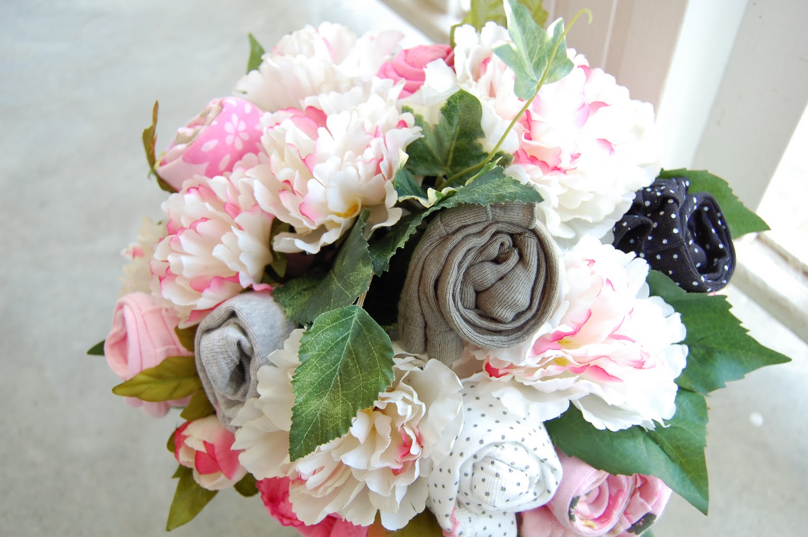 PrettySweet Baby Shower Onesie Bouquets