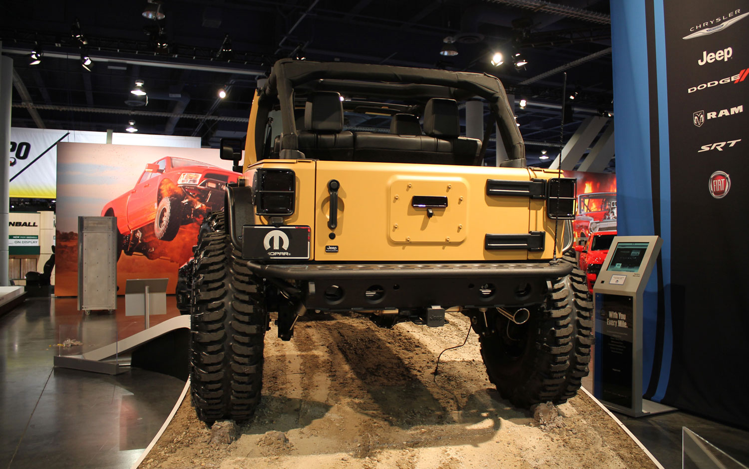 KWS CARS WALLPAPERS Jeep Wrangler Sand Trooper