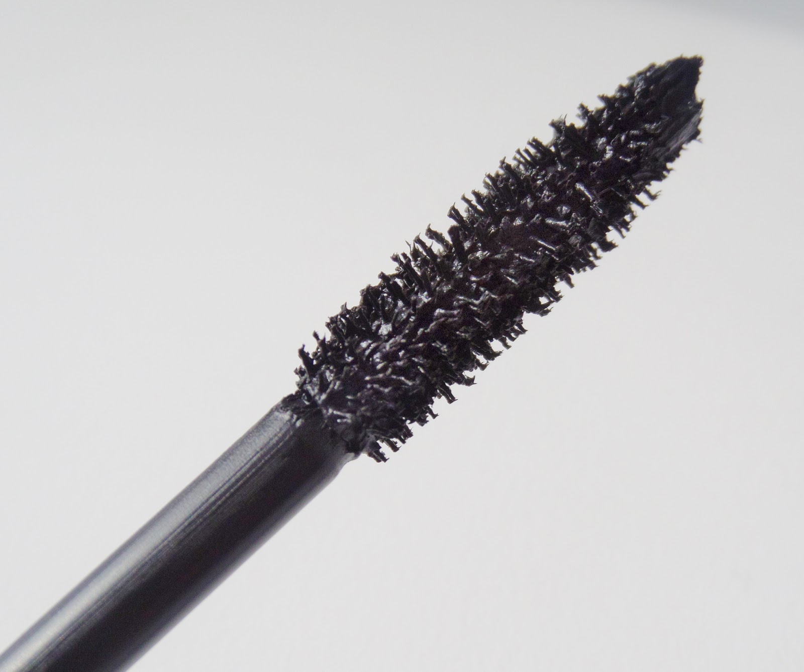 tarte lights, camera, LASHES Mascara Review