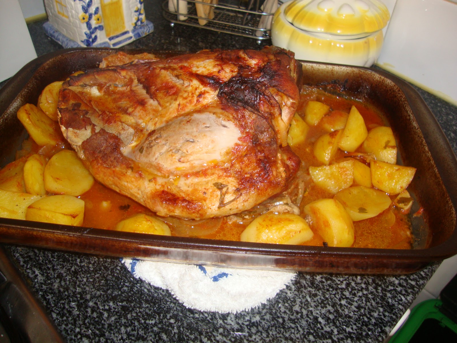 Bom Garfo, Boa Mesa: Pá de Porco Assada no Forno c/ Batatas