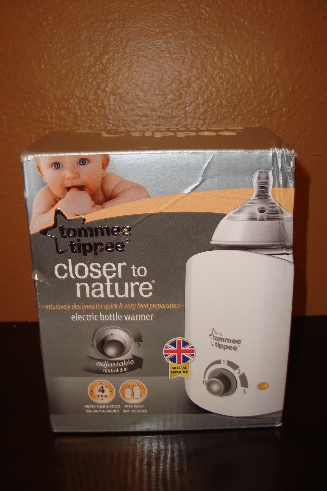 Trying To Go Green: Tommee Tippee Electric Bottle Warmer Review