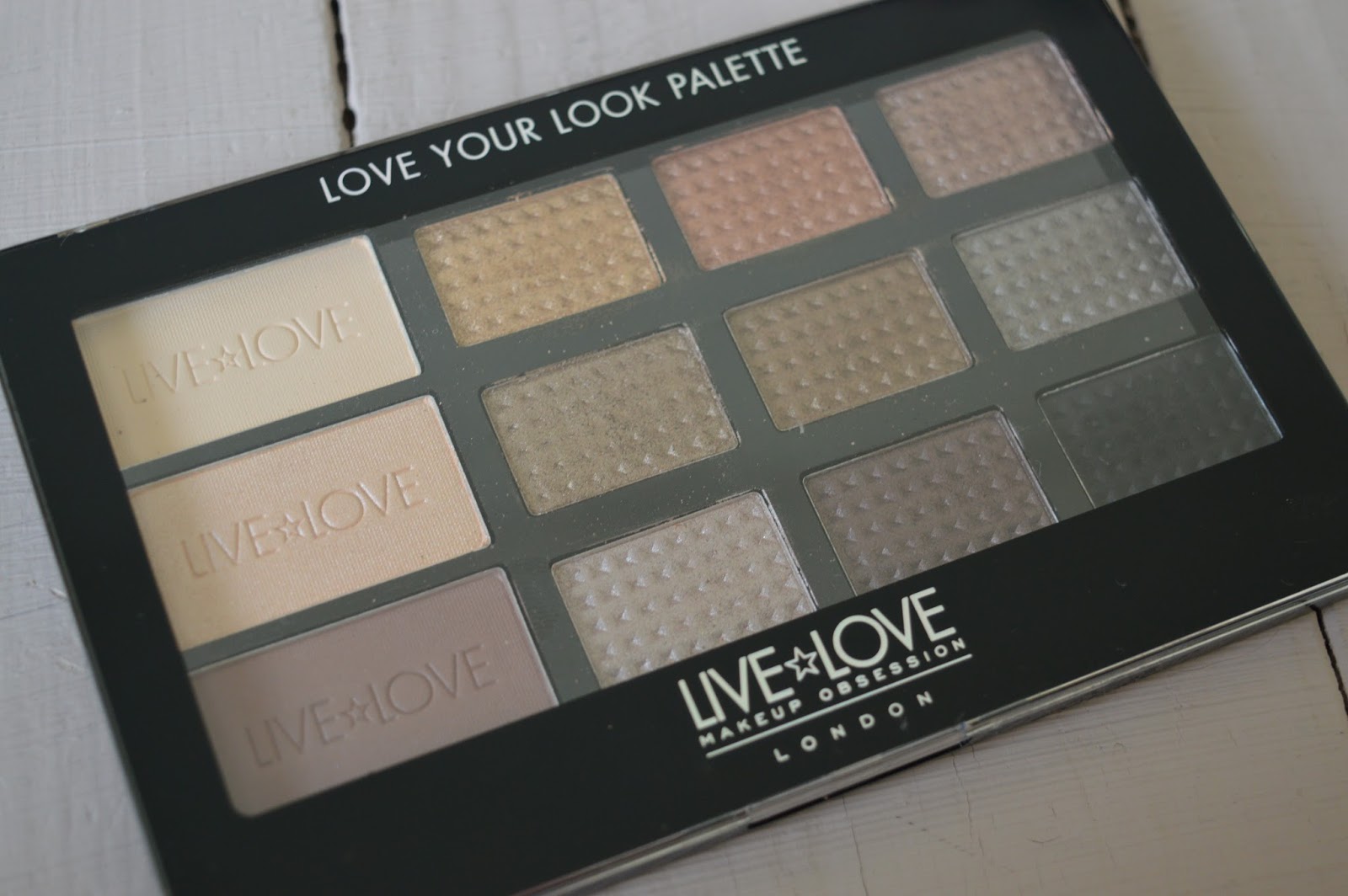 Beauty  Live Love Makeup Obsession Eyeshadow Palette Review and 