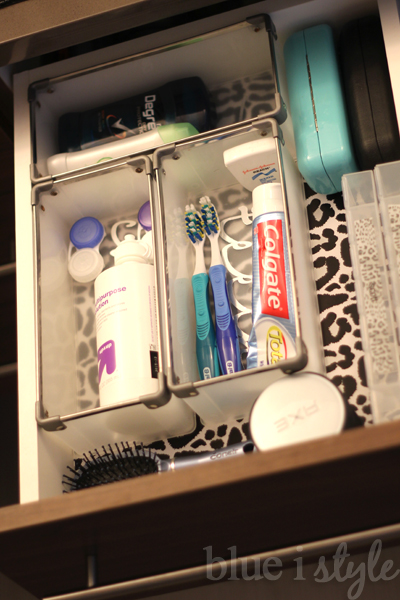 {organizing with style} 4 Tips for Organizing Bathroom Drawers | Blue i ...