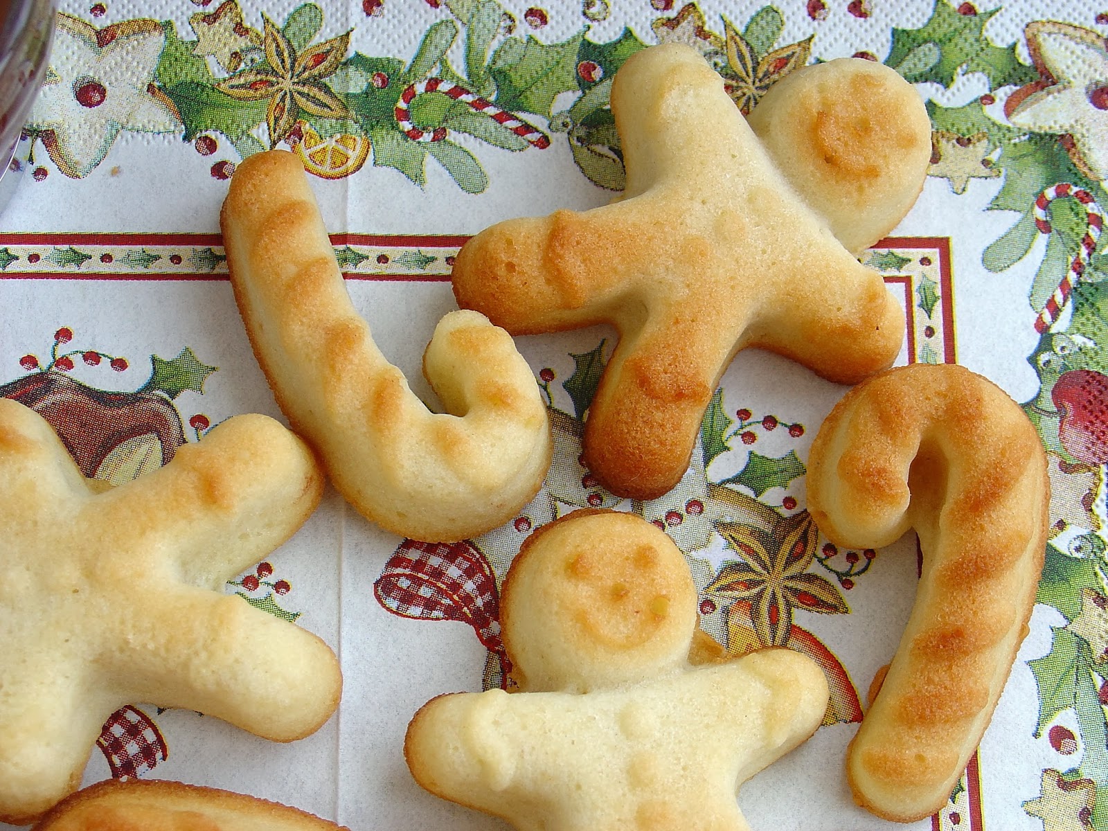 Ma Petite Boulangerie Ginger Almond Cakes
