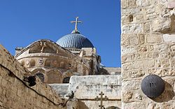 250px-Church_of_the_Holy_Sepulchre_-_Dom