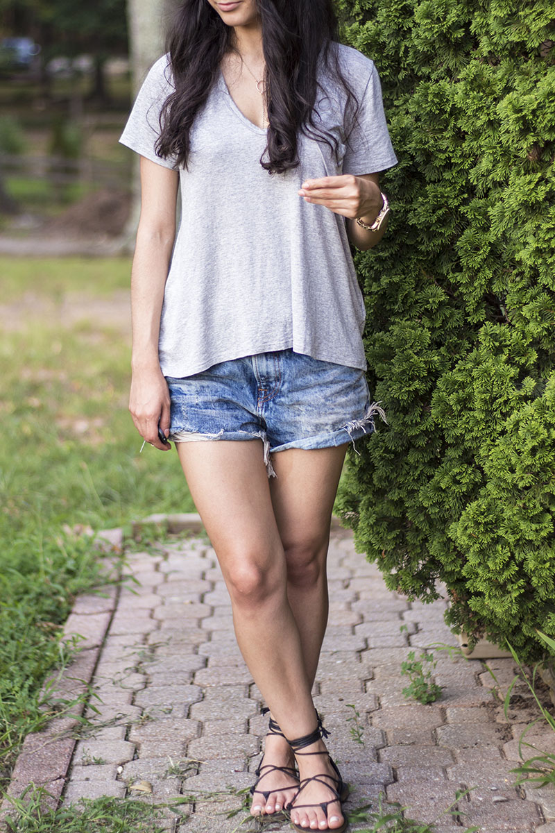 Lush heather grey tee #nsale paired with boyfriend shorts and lace up sandals