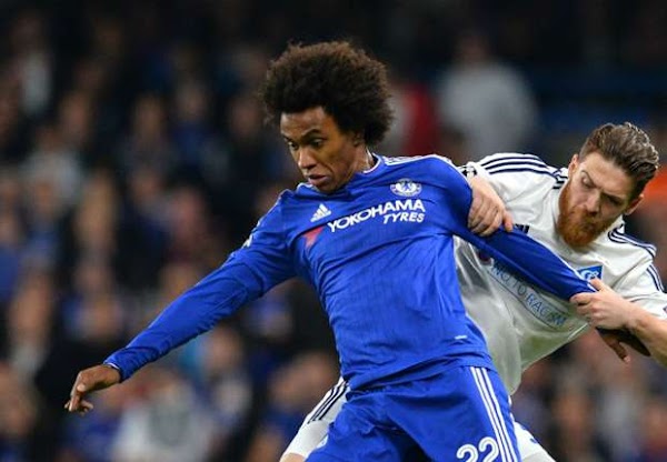 El Chelsea gana gracias a Willian al Dinamo Kiev (2-1)