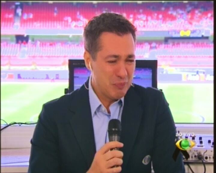 Emocionante: VÍDEO -  Nivaldo Prieto se emociona com Luciano do Valle e não consegue entrar no ar