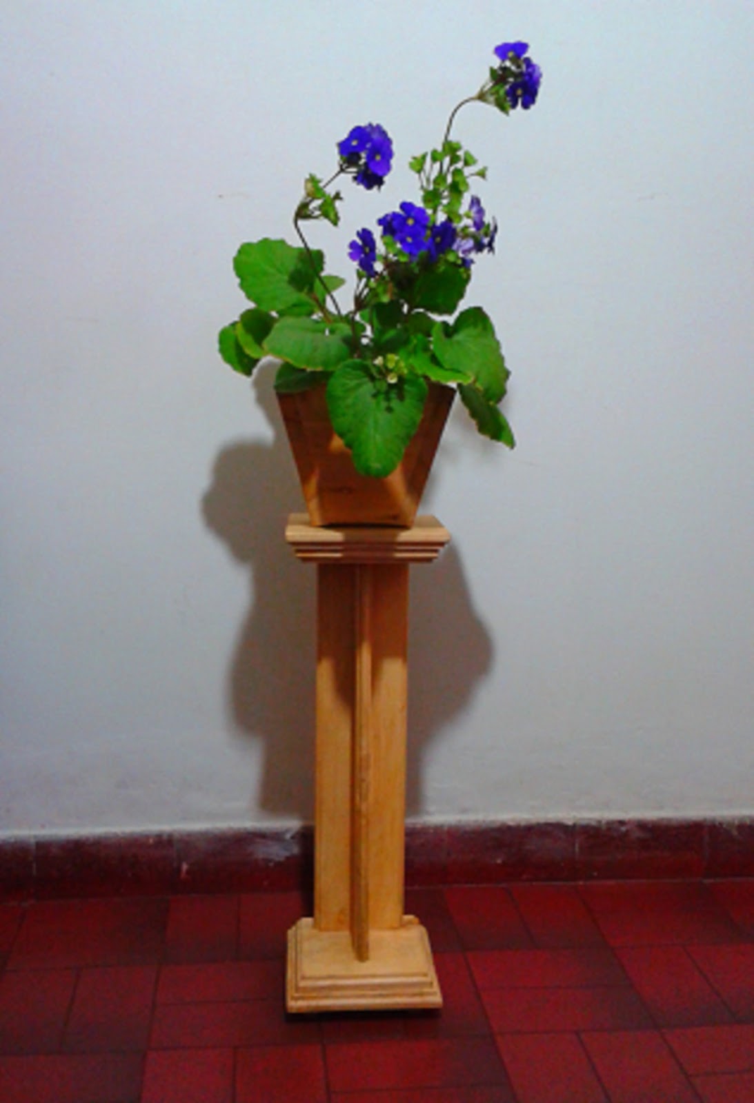 Artesanias casa verde: matera mas pedestal en madera