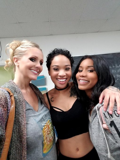 Honey Gold Twitter - Interesting Plant: Paeonia lactiflora 'Honey Gold' via Jimmy Turner on