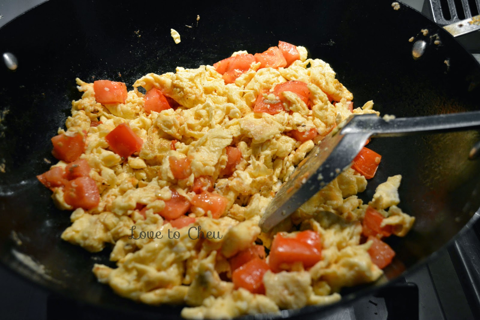 Love to Cheu: Tomato and Egg Scramble