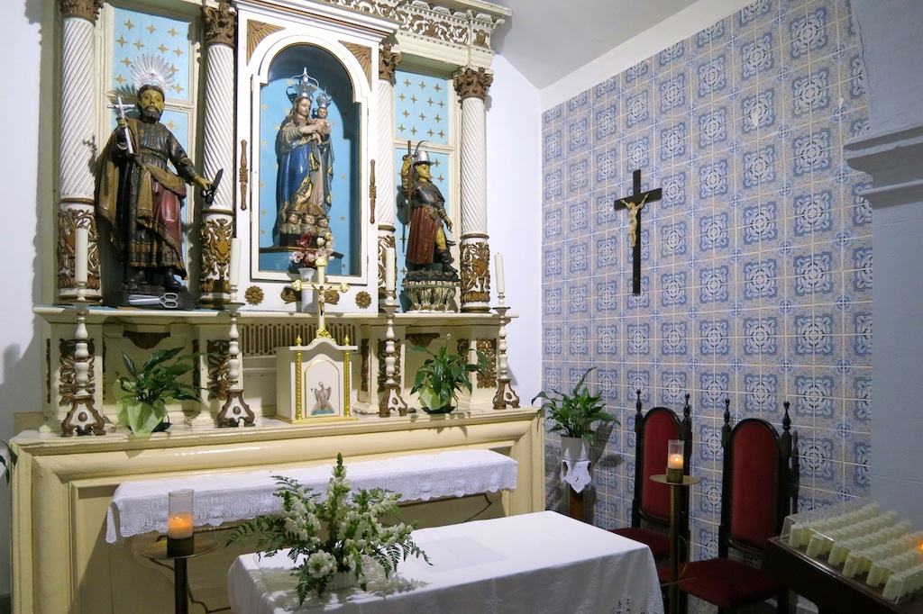 Capela de Nossa Senhora das Candeias Capela de Nossa Senhora das Candeias