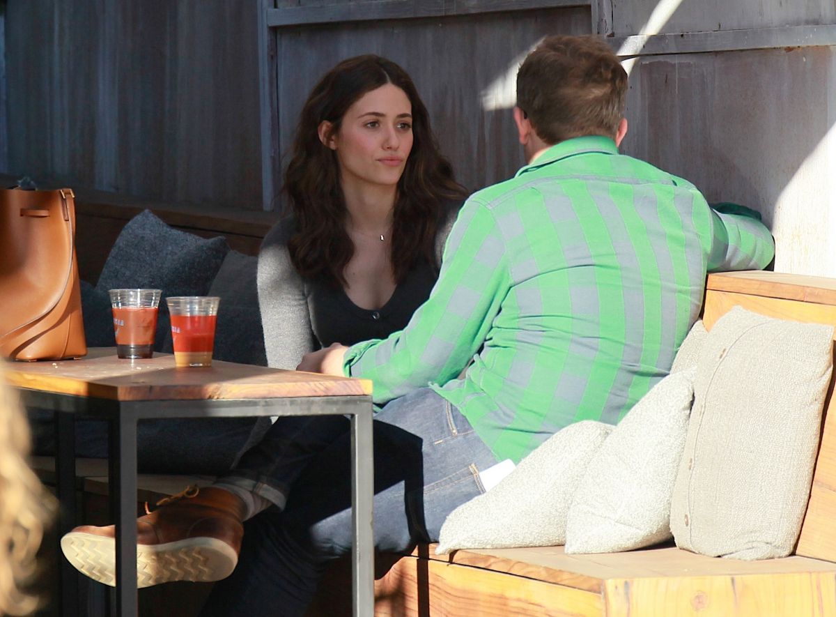 Emmy Rossum || Spotted at a Cafe in Venice - January, 2015 | CineHub