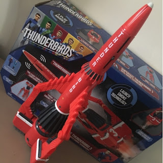 Supersize THUNDERBIRD 3 with Smoke Technology - Review