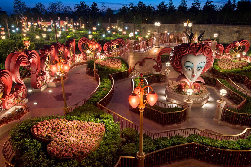 Lanterns & Frying Pans: Shanghai Disneyland Facts