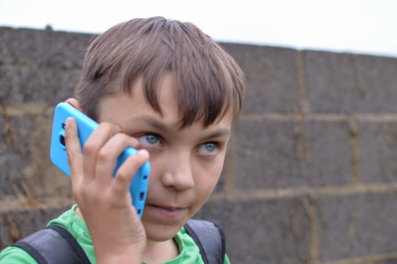 , Choosing the Best Mobile Phone Contract for Children