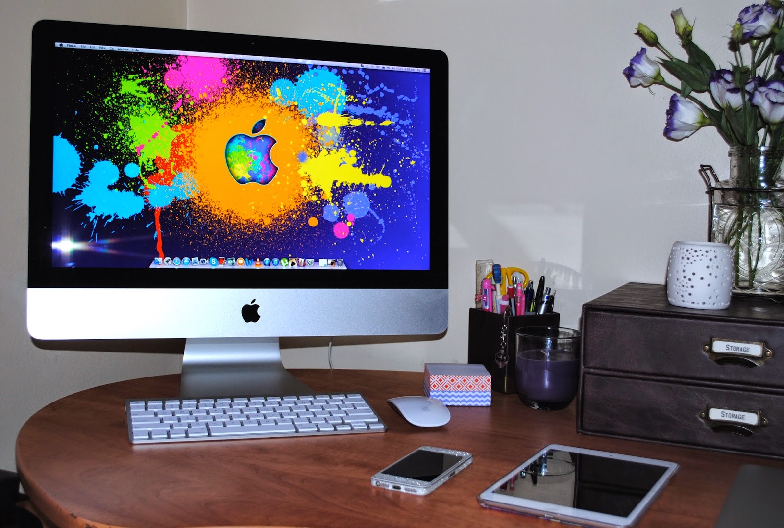 A Portrait of L.O.V.E Sabby's home office Mac setup