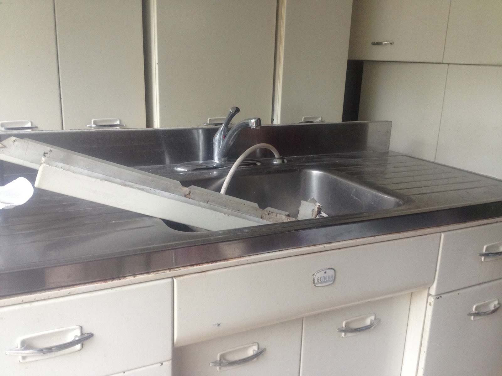 Kitchen White Uppers Grey Lower Kitchen White Uppers Grey Lower