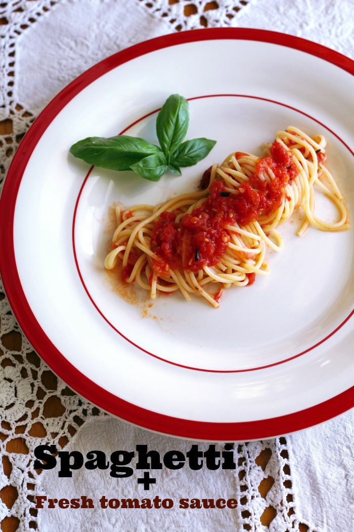 Spaghetti with Fresh Tomato Sauce - Savoring Italy