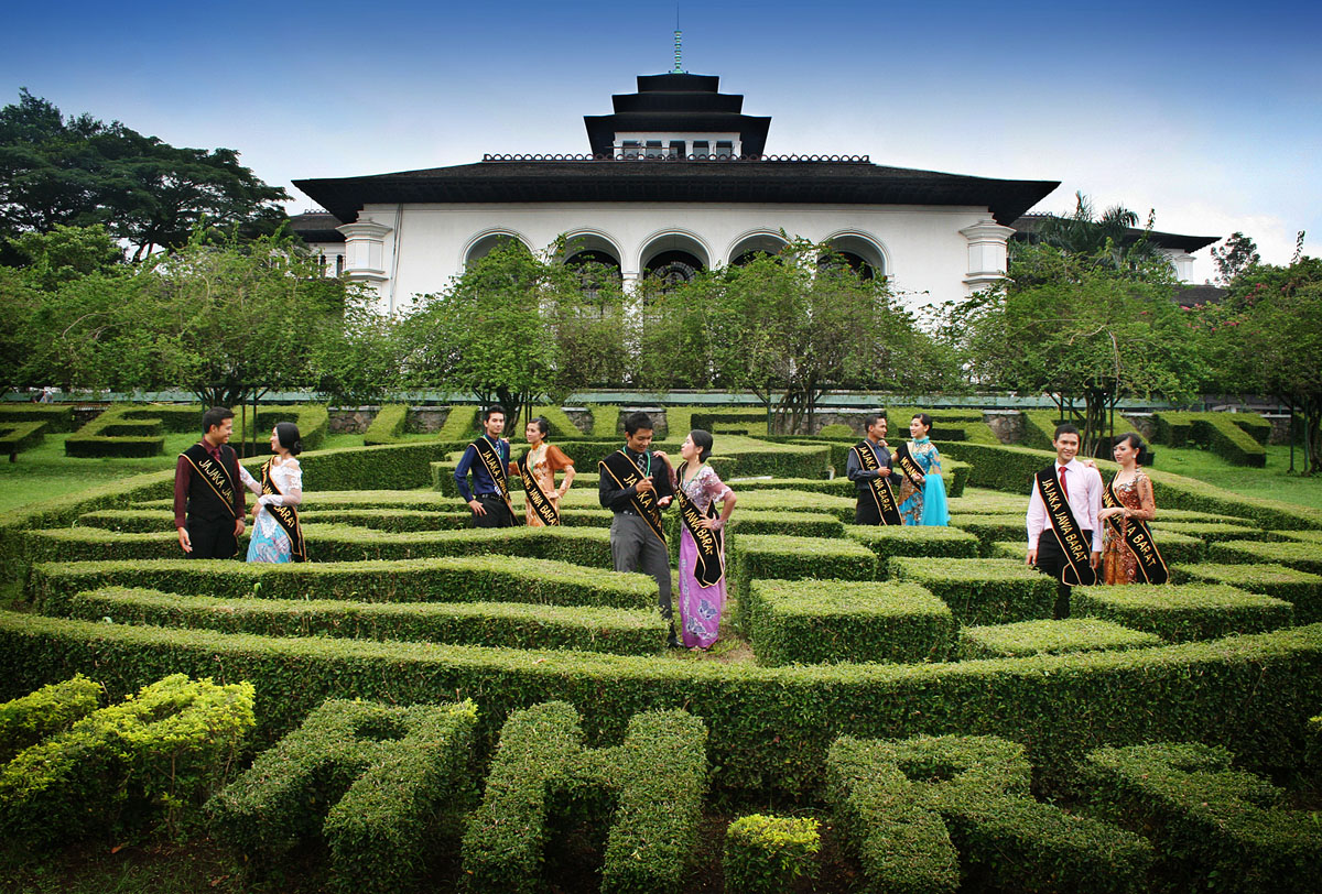 Daftar dan Lokasi Tempat Wisata di Bandung | Kumeok Memeh Dipacok