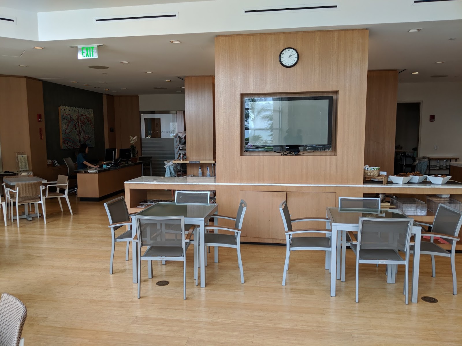 The Regency Club Lounge at the Hyatt Regency Waikiki Beach Resort and Spa