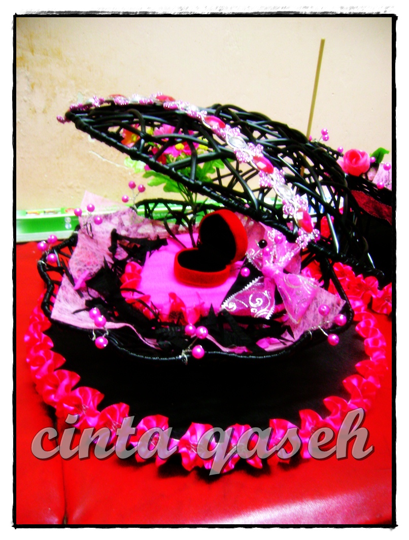 Hantaran Cinta Qaseh: Hantaran CQ - Hitam Merah Jambu