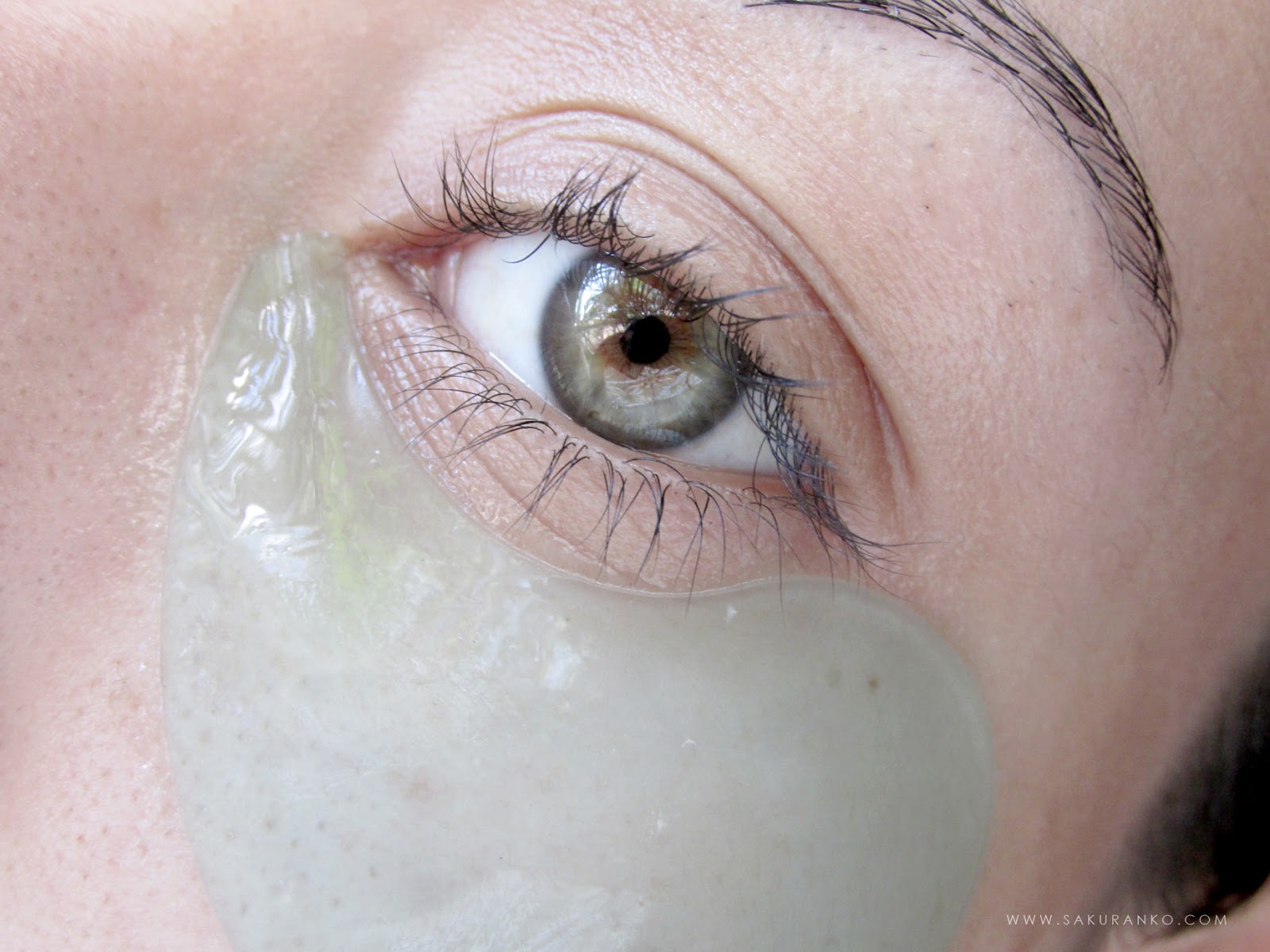 Sakuranko EYENLIP Hydrogel Eye Patch Hyaluronic Acid